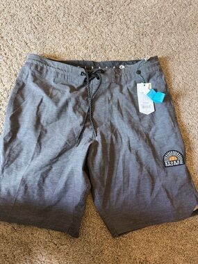 VISSLA Dark Gray Men's Swim Hybrids